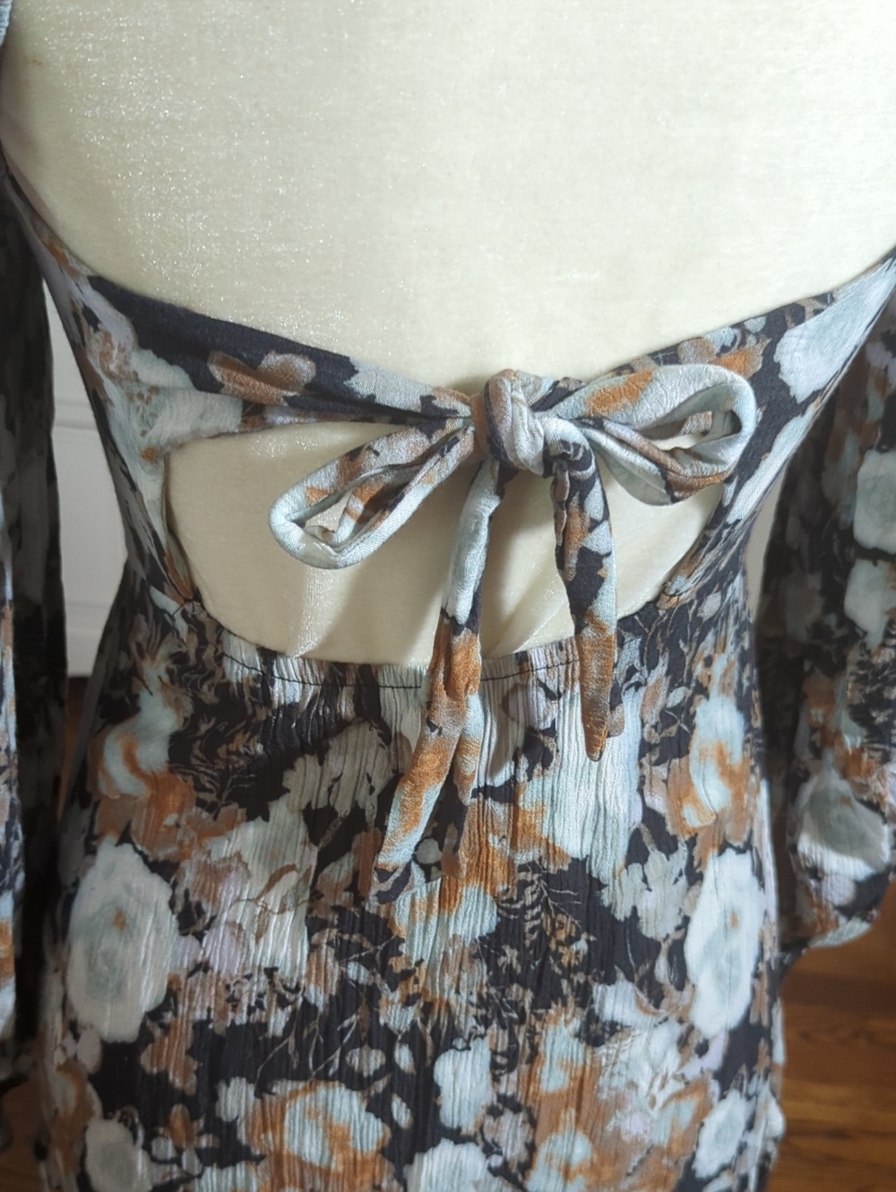 Smocked Square-Neck Midi Dress Black and Cream Floral Print Long Sleeves Sz S - Picture 6 of 12